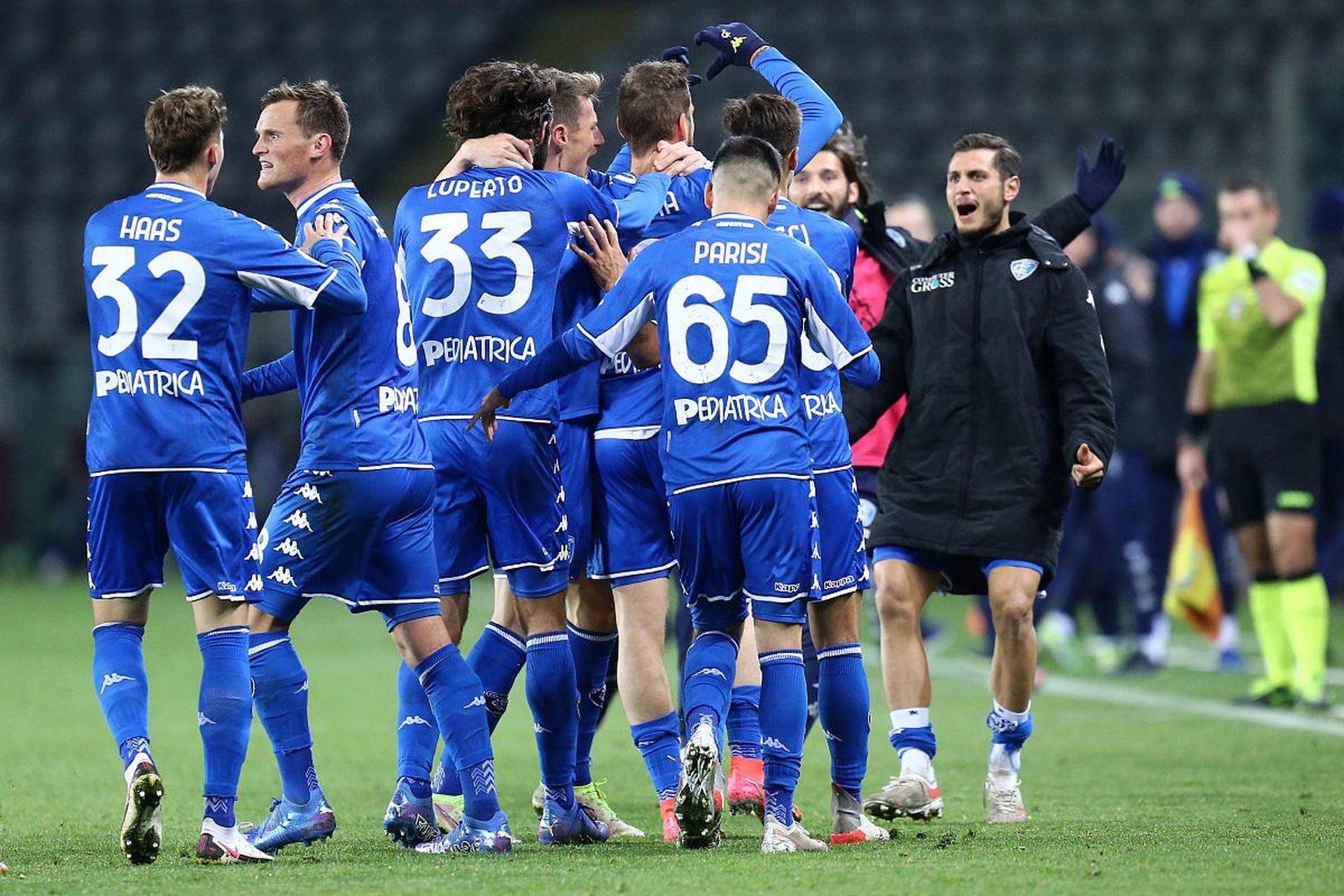 地的青年才 地的青年才